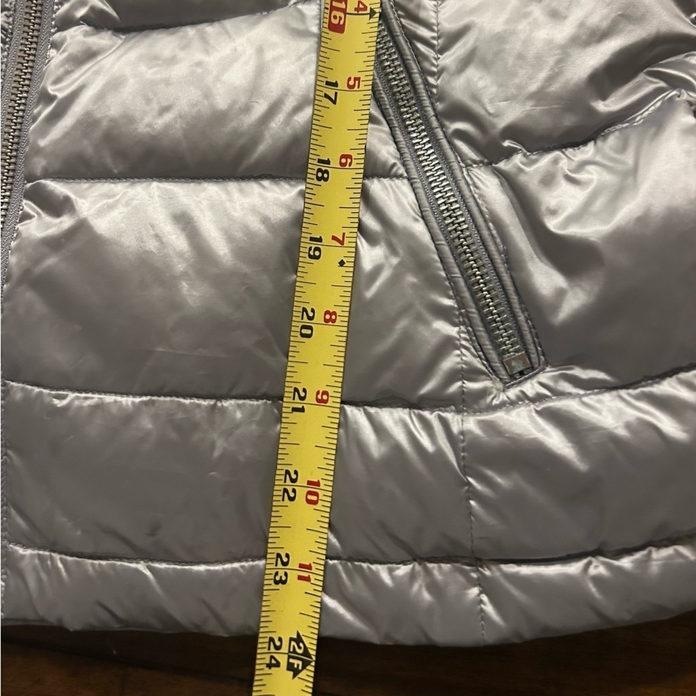 Calvin Klein Down Puffer Vest Size Medium Silver - Picture 7 of 14